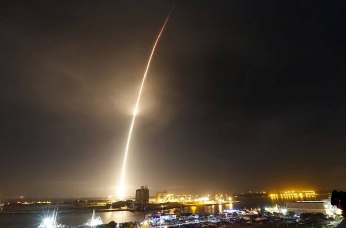 SpaceX Successfully Lands Rocket After Launch of Satellites Into Orbit
